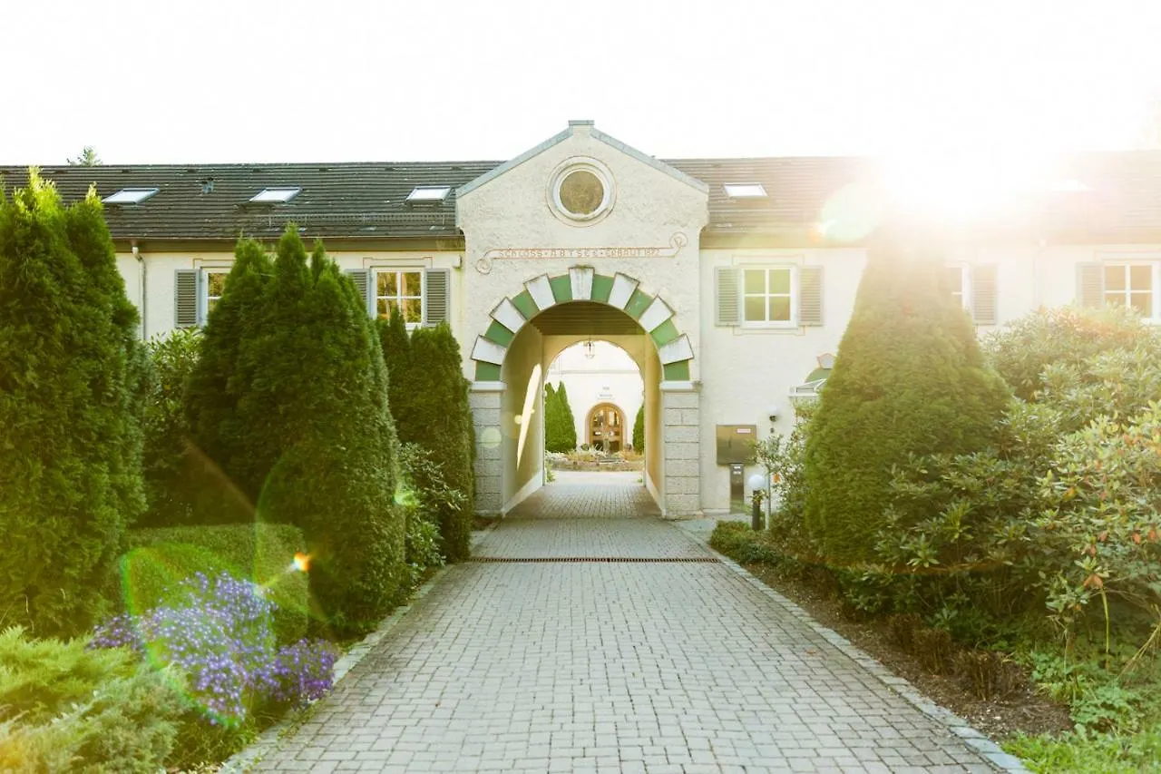 Gastehaus Schloss Abtsee Hotel Laufen